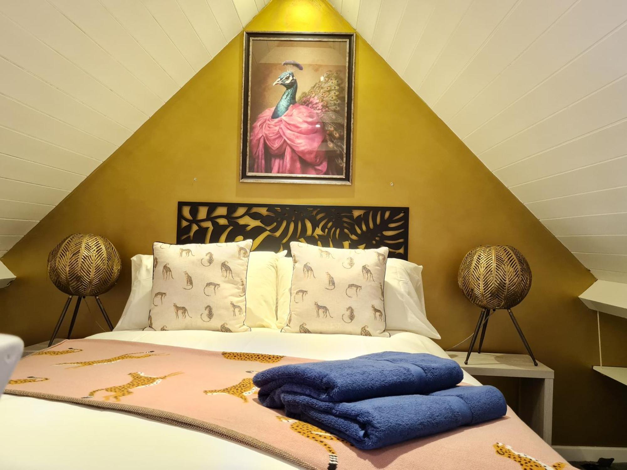 Lemur Lodge - Boutique Apartments - Short Stroll To The Beach Борнмут Экстерьер фото