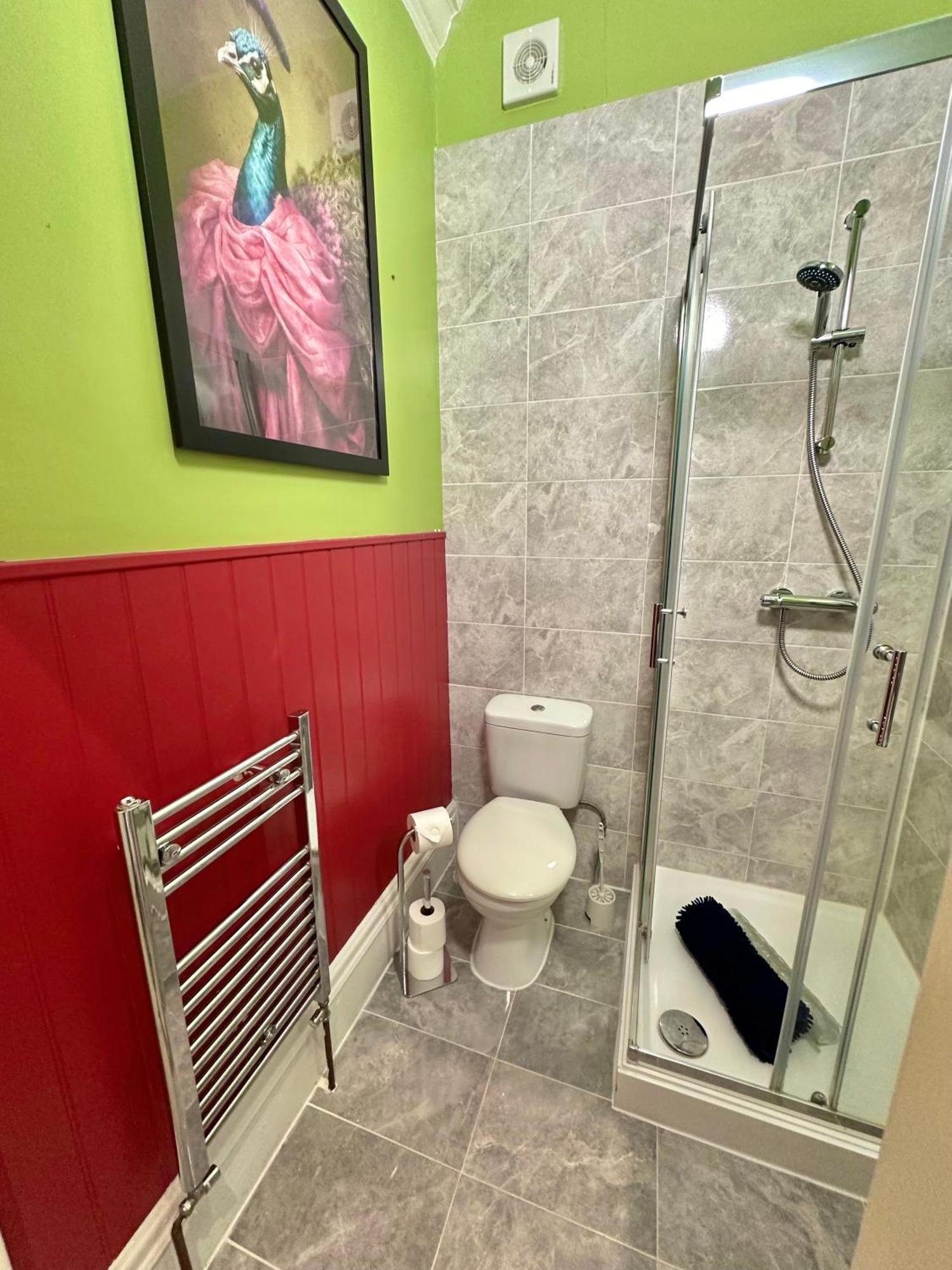 Lemur Lodge - Boutique Apartments - Short Stroll To The Beach Борнмут Экстерьер фото